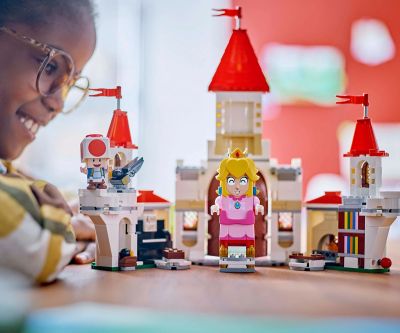 Конструктор LEGO Super Mario 71435 Битка с Рой в замъка на Peach
