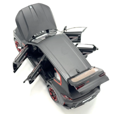 Метален автомобил BMW XM със звук и светлини 1/24 