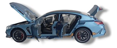 Метален автомобил BMW M8 със звук и светлини 1/24 син