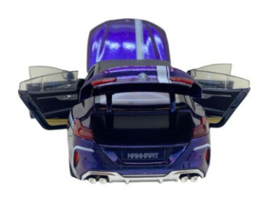 Метален автомобил BMW M8 със звук и светлини 1/24 blue