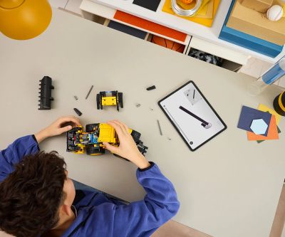 Конструктор LEGO Technic 42209 Колесен товарач Volvo L120 Electric