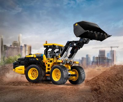 Конструктор LEGO Technic 42209 Колесен товарач Volvo L120 Electric