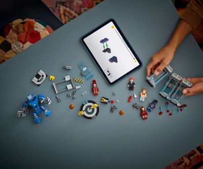 Конструктор LEGO Marvel 76315 Лабораторията на Железния човек Зала с брони