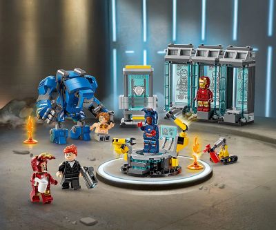 Конструктор LEGO Marvel 76315 Лабораторията на Железния човек Зала с брони