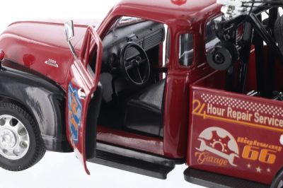 Метална кола Chevrolet Tow Truck 1953 Welly 1:24 
