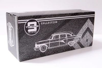 Метален автомобил GAZ 13 Seagull Triple9 Collection 1:18 91800252