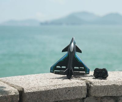 Самолет за каскади с радио контрол Revo Stunt Silverlit 84497 