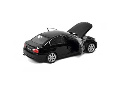 Метална кола BMW 330i Welly 1/24 