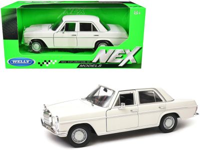 Метална кола Mercedes Benz 220 Welly 1:24 