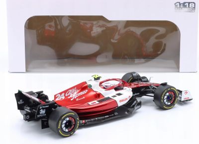 Колекционерска кола Formula 1 Alfa Romeo C42 Z.Guanyu SOLIDO 1:18 - 1810202 