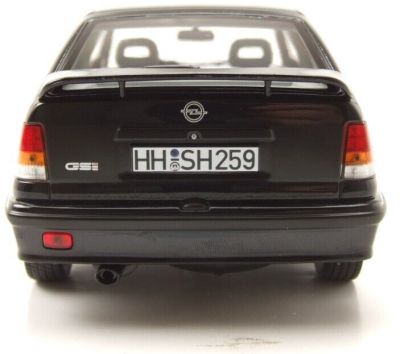 Метален автомобил Opel Kadett GSi Norev 1:18 - 183617