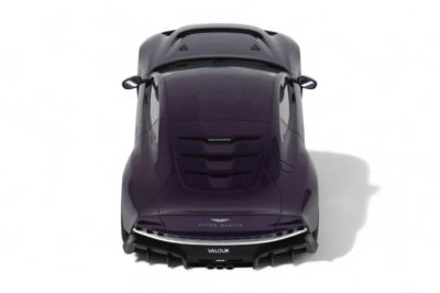 Умален модел Aston Martin Valour GT SPIRIT GT944 - 1:18