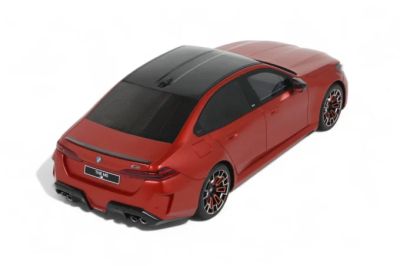 Умален модел BMW M5 GT SPIRIT GT966 - 1:18