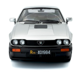 Метален автомобил Alfa Romeo Alfetta SOLIDO 1:18 - 1802307