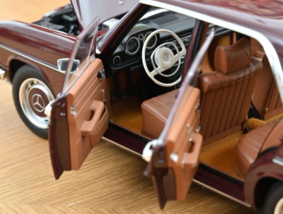 Метален автомобил Mercedes-Benz 200 Norev 1:18 - 183778