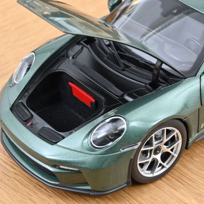 Метален автомобил Porsche 911 S/T Norev 1:18 - 187472