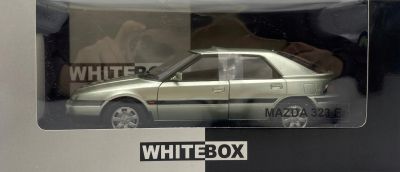 Метална кола Mazda 323 F WHITE BOX 124259