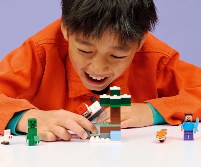 Конструктор LEGO Minecraft 21583 Приключението на Стив в тайгата