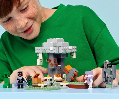 Конструктор LEGO Minecraft 21586 Безцветната градина