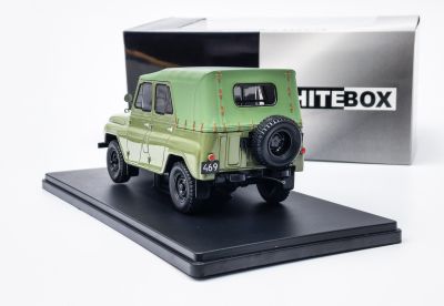 Метален джип UAZ 469 WHITE BOX 124263