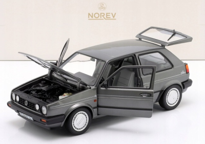 Колекционерска метална кола Volkswagen Golf Champion 1:18 NOREV 188564