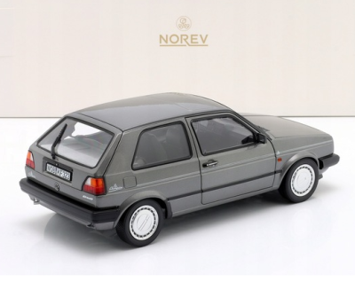 Колекционерска метална кола Volkswagen Golf Champion 1:18 NOREV 188564