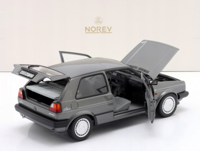 Колекционерска метална кола Volkswagen Golf Champion 1:18 NOREV 188564