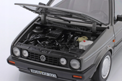 Колекционерска метална кола Volkswagen Golf Champion 1:18 NOREV 188564