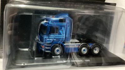 Метален камион влекач MAN F2000 1:43 Hachette G1470013