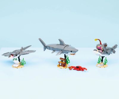 Конструктор Свирепа акула със сандък със съкровище LEGO Creator 31381