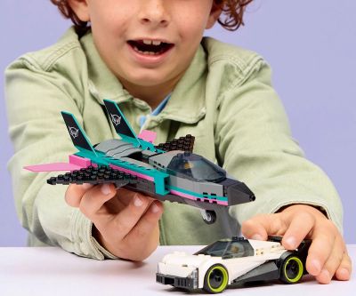 Конструктор самолет срещу колата LEGO City 60489 