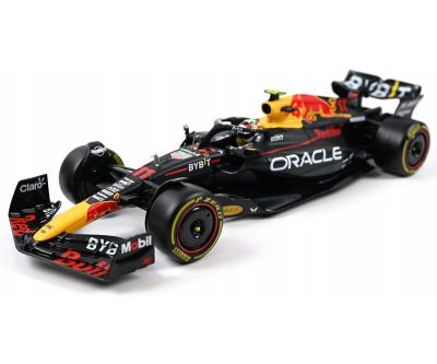 Метална кола Formula 1 Oracle Red Bull Racing RB19 №11 Bburago 1:24