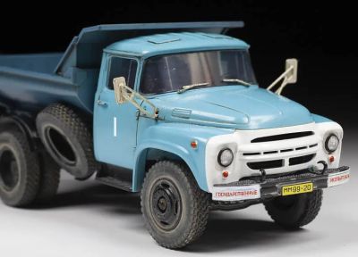 Съветски камион ZIL-130 MMZ-555 1:43 ZVEZDA ZVE43004