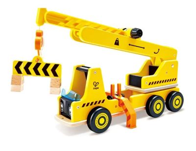 Дървен камион кран Hape H3083