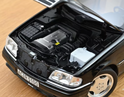 Колекционерска метална кола Mercedes-Benz C36 AMG 1:18 NOREV 183381