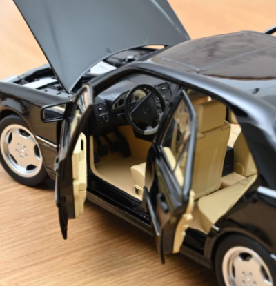 Колекционерска метална кола Mercedes-Benz C36 AMG 1:18 NOREV 183381