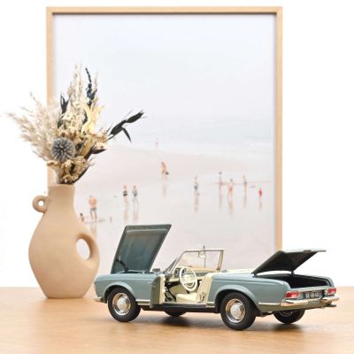 Колекционерска метална кола Mercedes Benz 230 SL 1:18 NOREV 183992