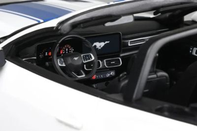 Умален модел Ford Mustang Shelby Cabriolet SPIRIT GT572 - 1:18