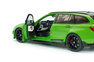 Метален автомобил BMW M3 Touring 1:18 Solido 1813703