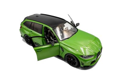 Метален автомобил BMW M3 Touring 1:18 Solido 1813703