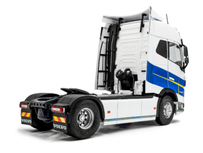 Метален камион влекач Volvo Trucks FH16 Globetrotter XL Solido 1:24