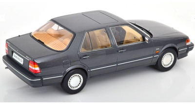Метален автомобил Saab 9000 CD Turbo 1:18  Triple9 Collection 91800443