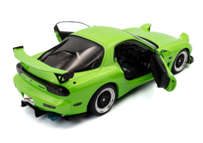 Метален автомобил Mazda RX7 FD3RS 1:18 Solido 1810606