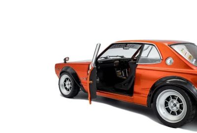 Метален автомобил Nissan Skyline 1:18 Solido 1813003 