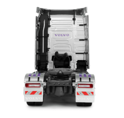 Метален камион влекач Volvo Trucks FH Globetrotter XL Solido 1:24