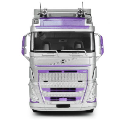Метален камион влекач Volvo Trucks FH Globetrotter XL Solido 1:24