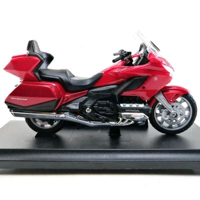 Колекционерски мотор Honda Gold Wing Welly 1:18