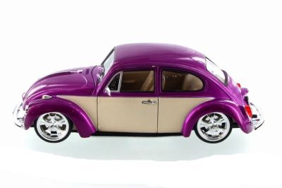 Метална кола Volkswagen Beetle Welly 1/24  