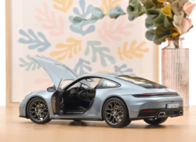 Колекционерска метална кола Porsche 911 Carrera 1:18 NOREV 187170