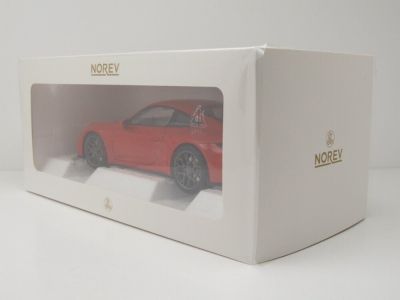 Колекционерска метална кола Porsche 911 Carrera 1:18 NOREV 187171